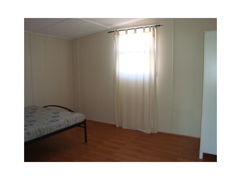 98 DARTMOUTH ST, Coopers Plains QLD 4108