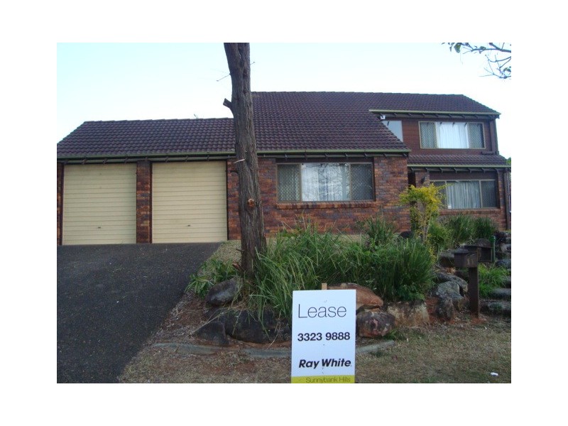 11 KERNOW STREET, Robertson QLD 4109