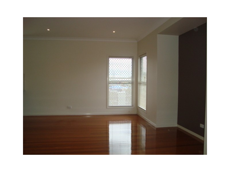 1/12 College Street, Clontarf QLD 4019