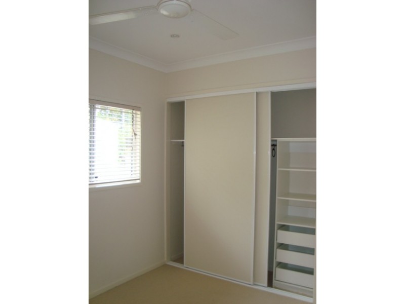 1/12 College Street, Clontarf QLD 4019