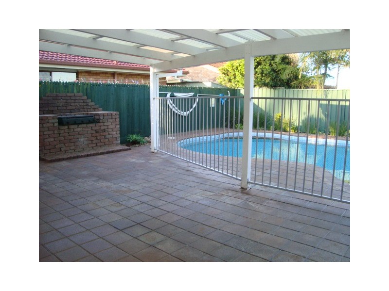 8 RADIATA STREET, Sunnybank Hills QLD 4109