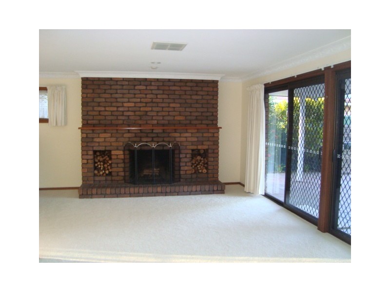 8 RADIATA STREET, Sunnybank Hills QLD 4109