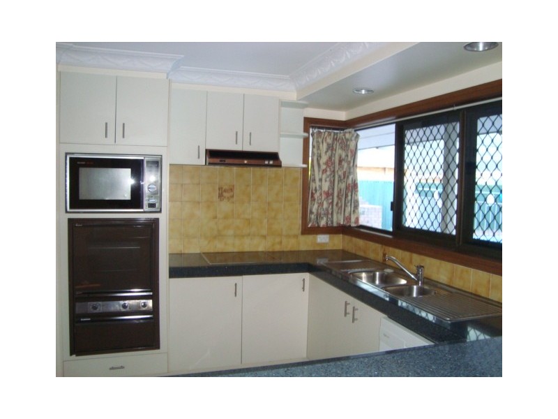 8 RADIATA STREET, Sunnybank Hills QLD 4109