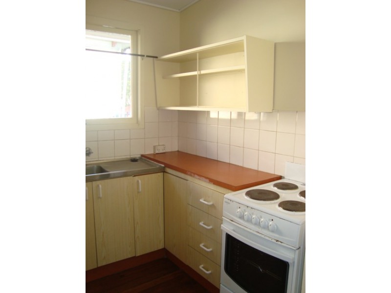 134 Mt Gravatt  Capalaba Road, Upper Mount Gravatt QLD 4122