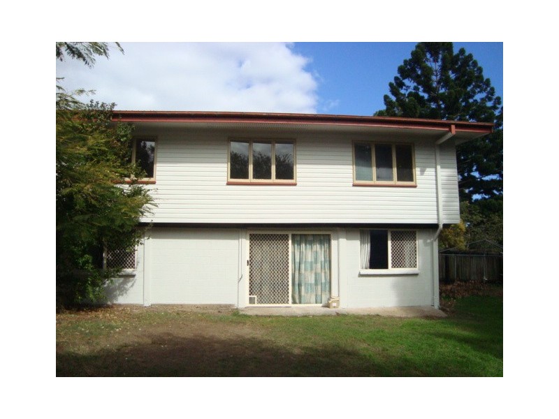 134 Mt Gravatt  Capalaba Road, Upper Mount Gravatt QLD 4122