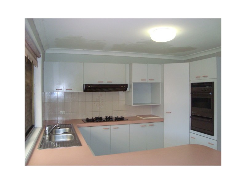 935 CREEK ROAD, Carindale QLD 4152