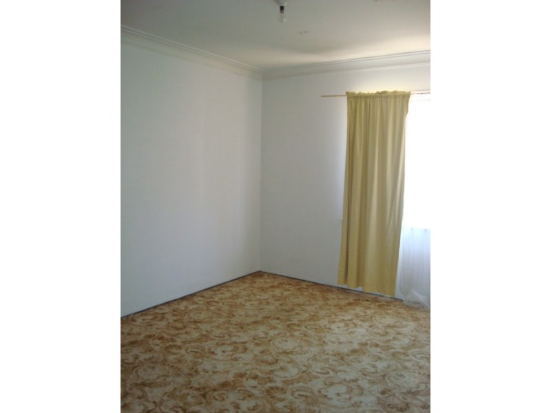 8  Goldfinch Street (Cnr 2 Sanderling St), Inala QLD 4077