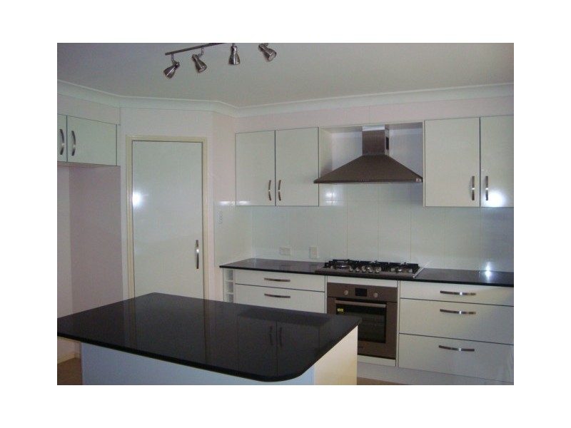 48 VANDERBILT STREET, Eight Mile Plains QLD 4113