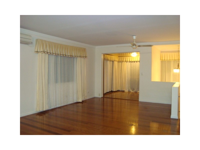 18 COBHAM STREET, Sunnybank Hills QLD 4109