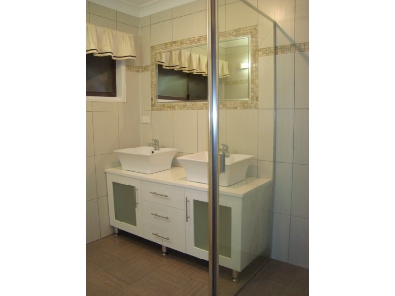 18 COBHAM STREET, Sunnybank Hills QLD 4109