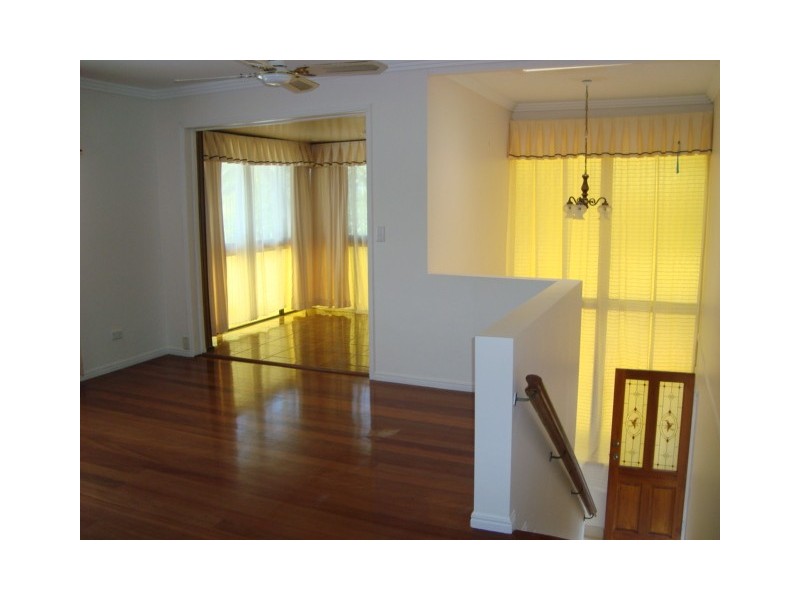 18 COBHAM STREET, Sunnybank Hills QLD 4109