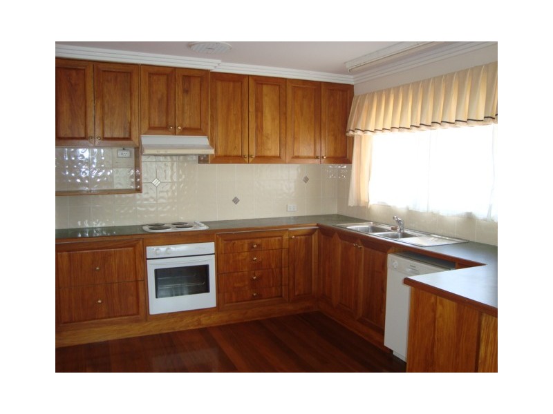 18 COBHAM STREET, Sunnybank Hills QLD 4109