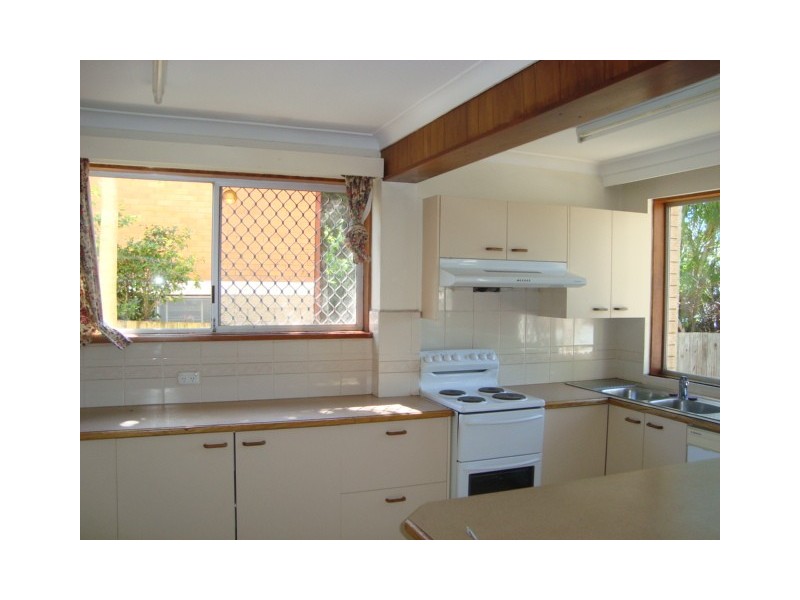 8 Joplin Street, Robertson QLD 4109