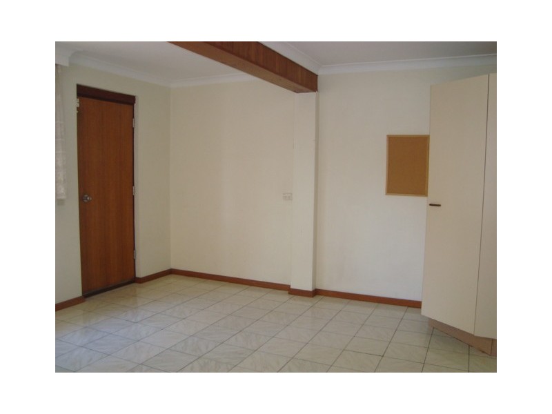 8 Joplin Street, Robertson QLD 4109