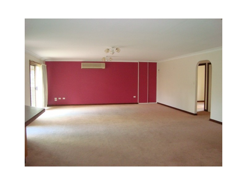 67 HONEYSUCKLE WAY, Calamvale QLD 4116