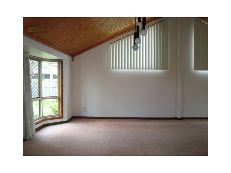 67 HONEYSUCKLE WAY, Calamvale QLD 4116