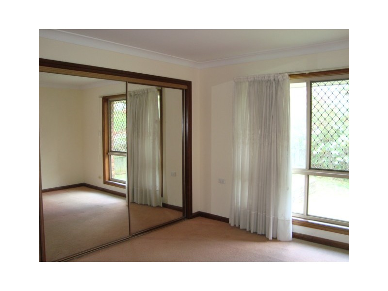 67 HONEYSUCKLE WAY, Calamvale QLD 4116