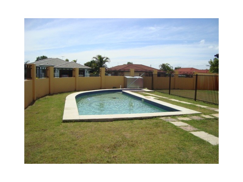 2 OVERLORD PLACE, Kuraby QLD 4112