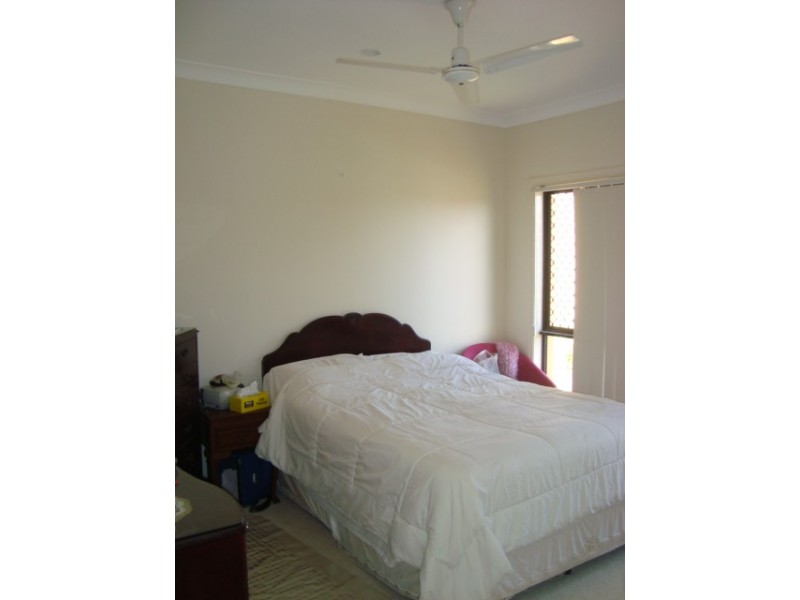 2 OVERLORD PLACE, Kuraby QLD 4112