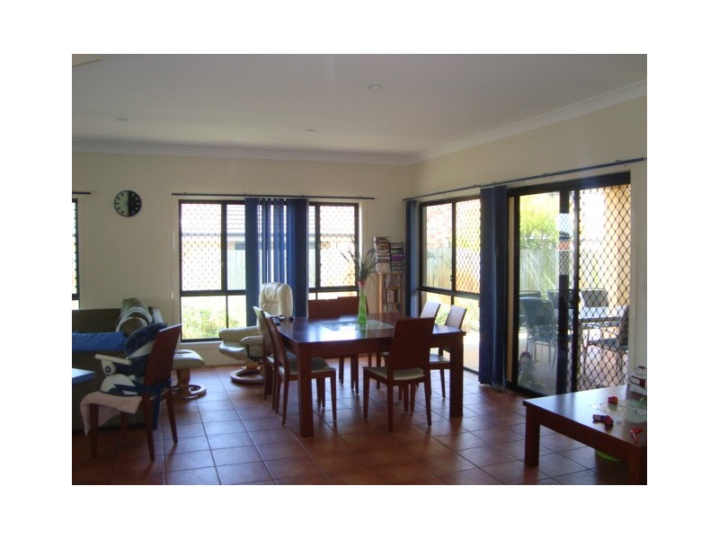 2 OVERLORD PLACE, Kuraby QLD 4112