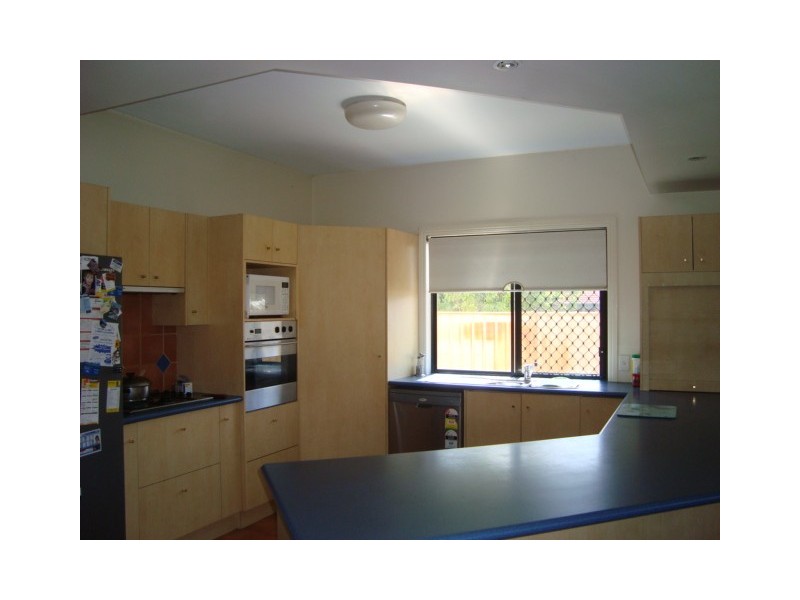 2 OVERLORD PLACE, Kuraby QLD 4112