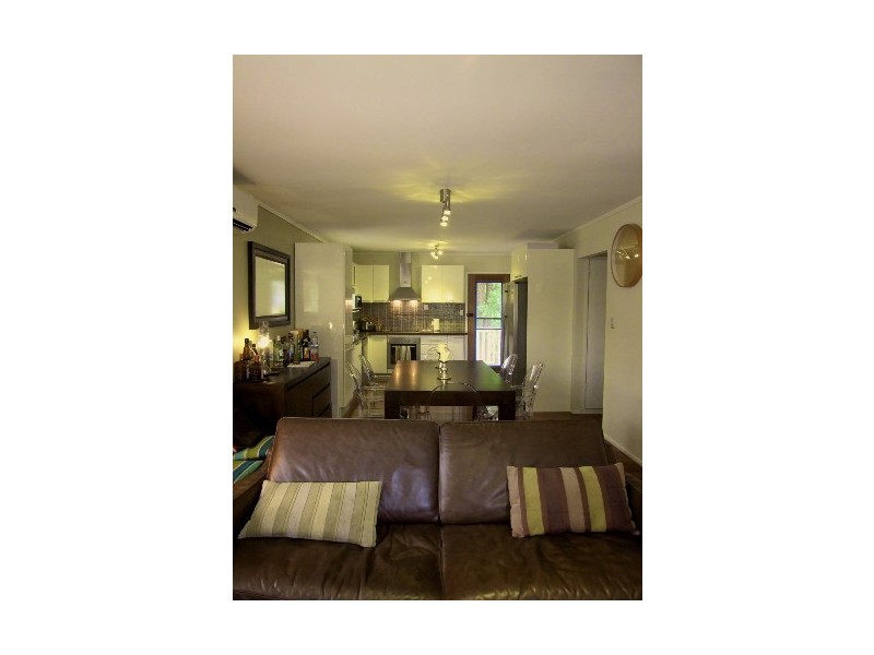 25 NAROOMA STREET, Sunnybank QLD 4109