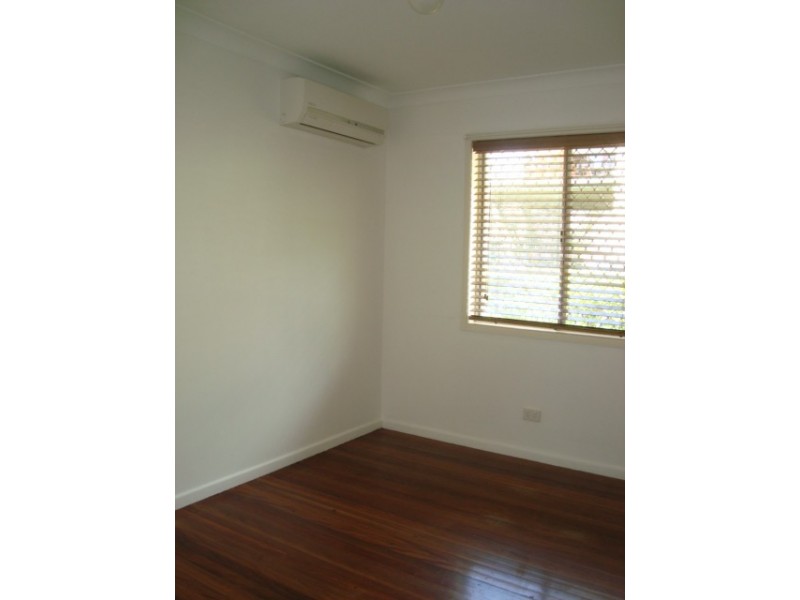 50 DUNSTABLE STREET, Macgregor QLD 4109