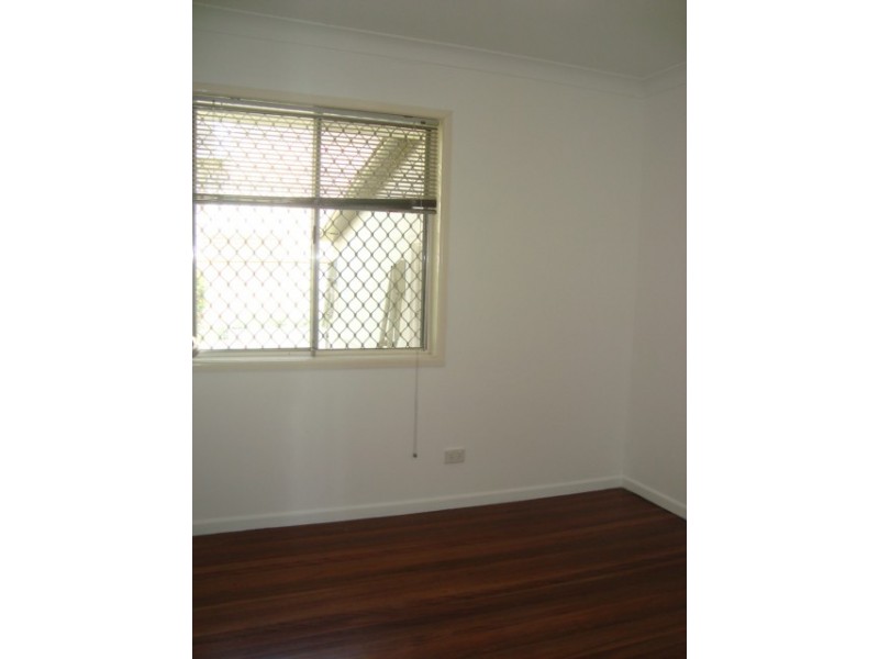 50 DUNSTABLE STREET, Macgregor QLD 4109