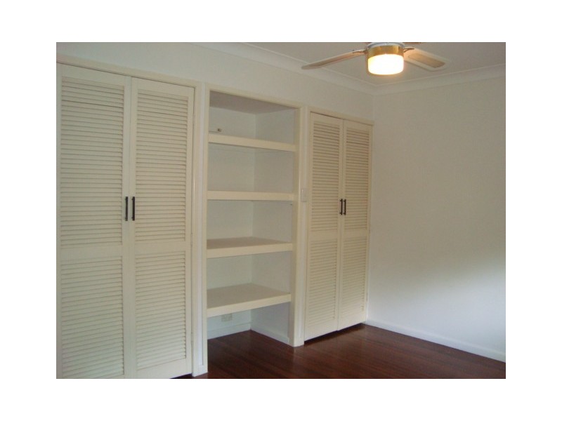 50 DUNSTABLE STREET, Macgregor QLD 4109