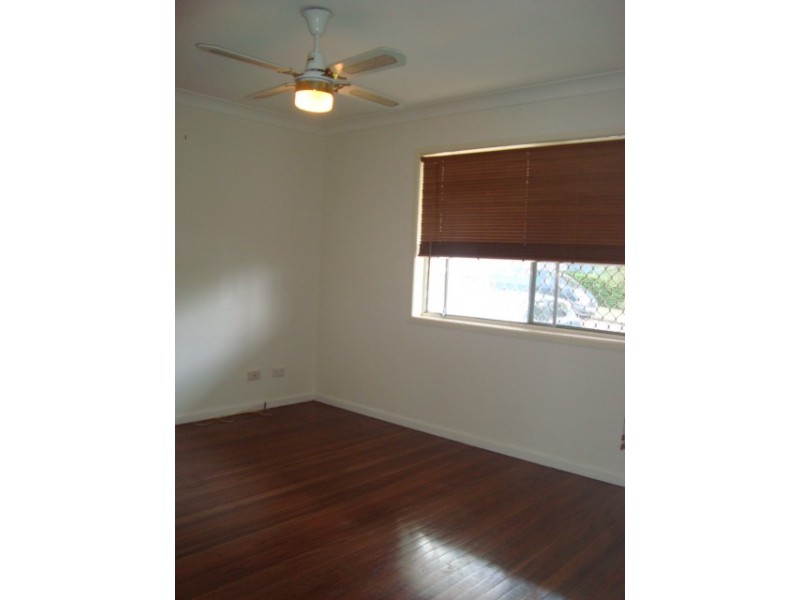 50 DUNSTABLE STREET, Macgregor QLD 4109