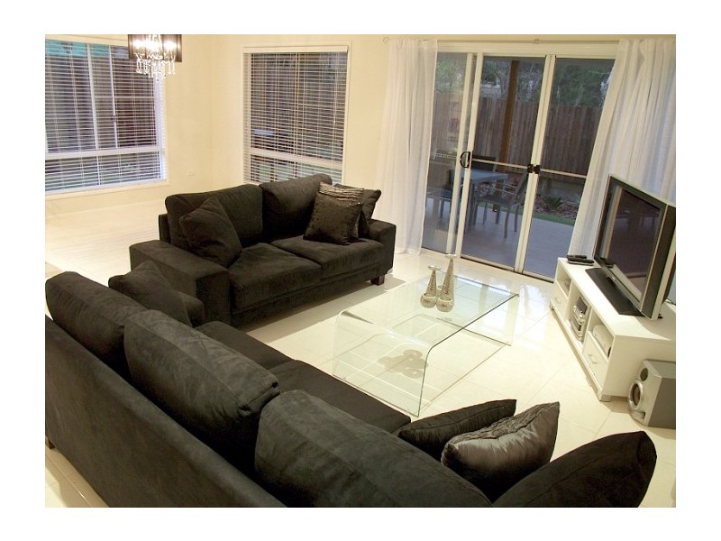 28 Plymouth Place, Calamvale QLD 4116