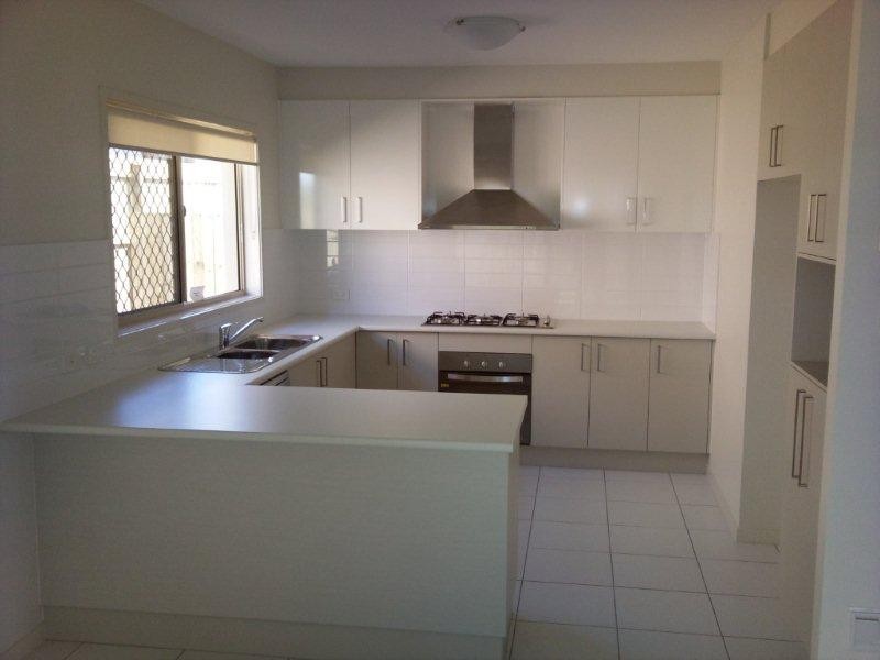 3 Angel Street, Eight Mile Plains QLD 4113