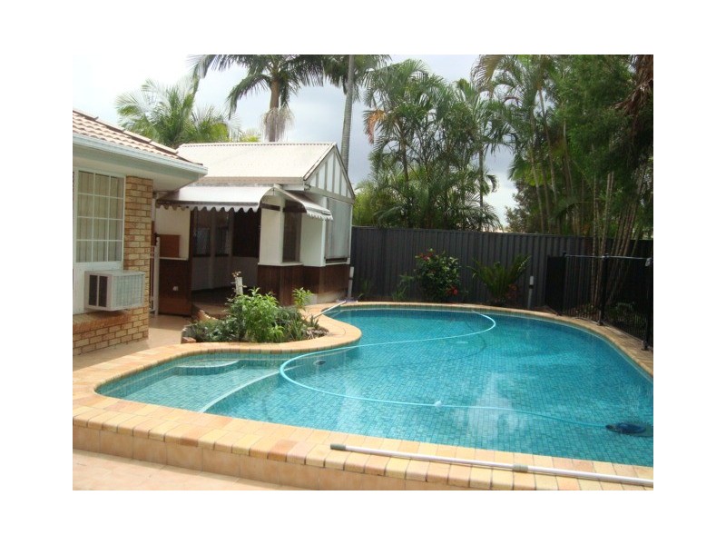 6 PENNANT PLACE, Calamvale QLD 4116