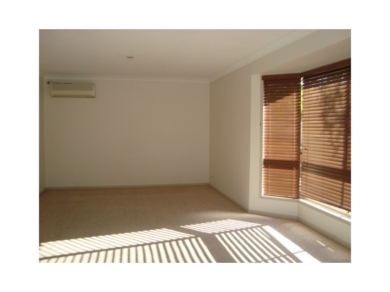 40 LAURIESTON STREET, Sunnybank Hills QLD 4109