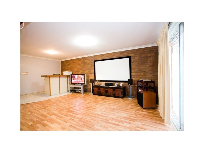 19 McKinley Court, Stretton QLD 4116