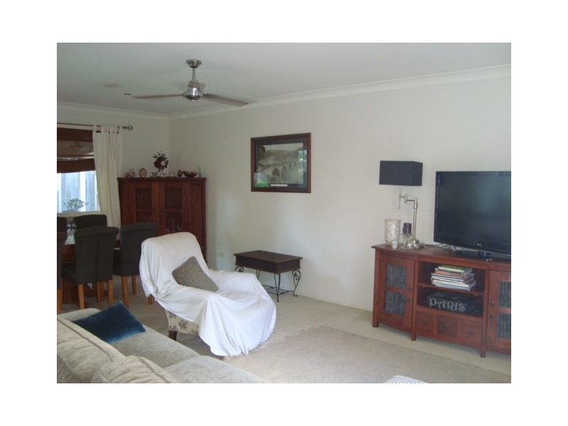 91 THE VILLAGE AVENUE, Coopers Plains QLD 4108