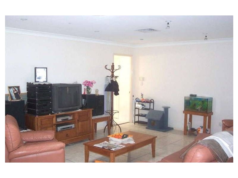 26 DAFFODIL STREET, Calamvale QLD 4116