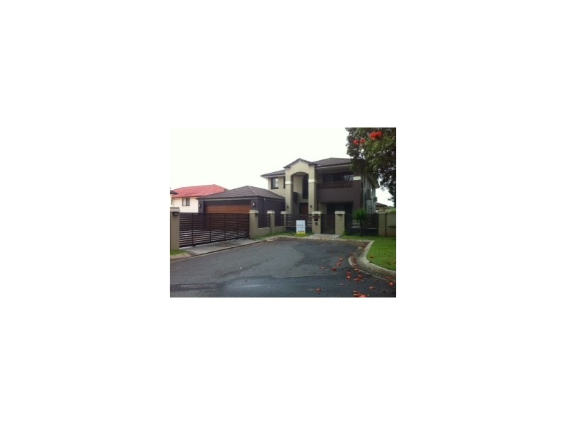 27 BACCHUS STREET, Robertson QLD 4109