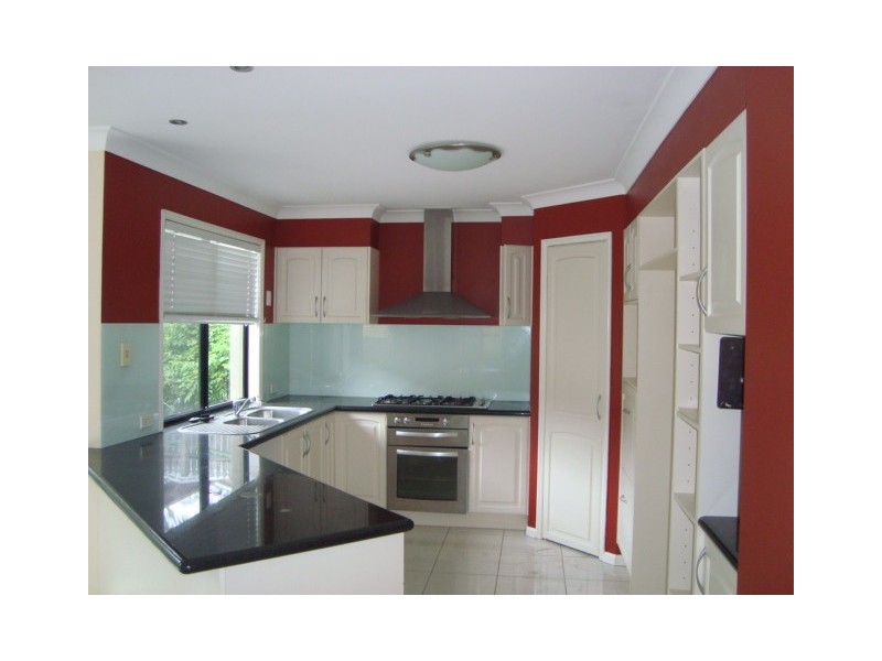 27 BACCHUS STREET, Robertson QLD 4109