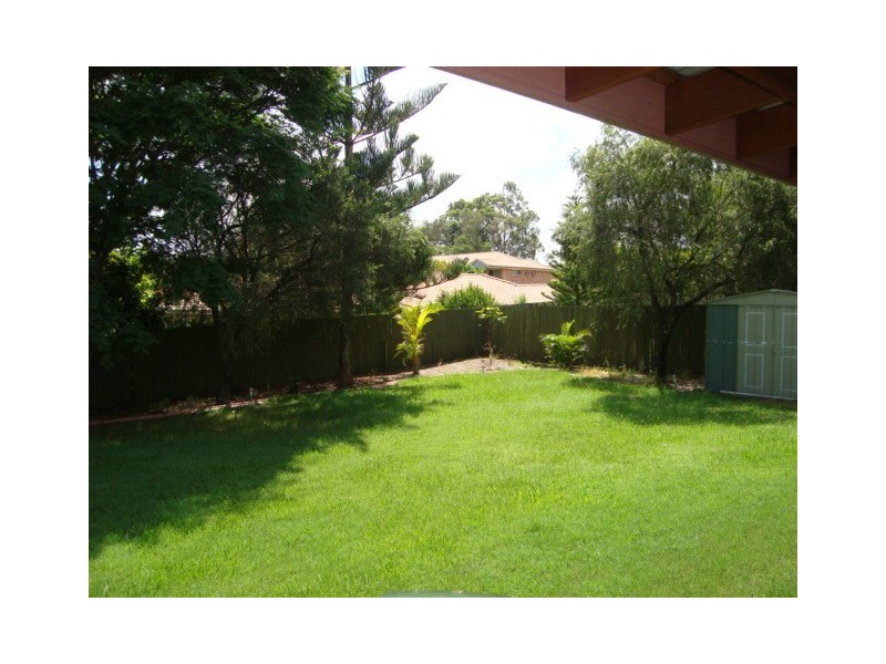 9 HOLDEN DRIVE, Sunnybank Hills QLD 4109