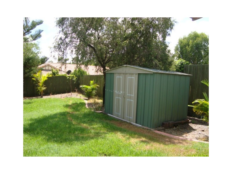 9 HOLDEN DRIVE, Sunnybank Hills QLD 4109