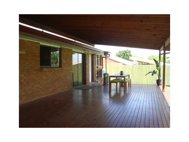 9 HOLDEN DRIVE, Sunnybank Hills QLD 4109