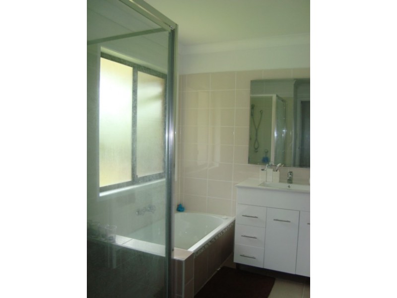 9 HOLDEN DRIVE, Sunnybank Hills QLD 4109