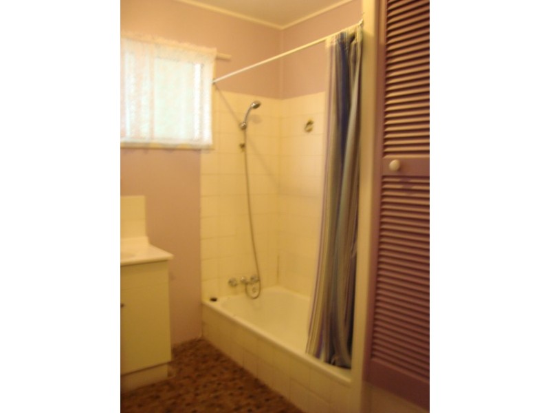 1 KOLONGA STREET, Woodridge QLD 4114