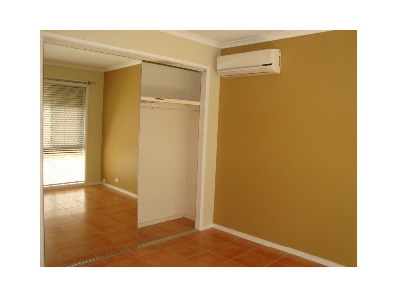 52 CHAUVIN STREET, Robertson QLD 4109