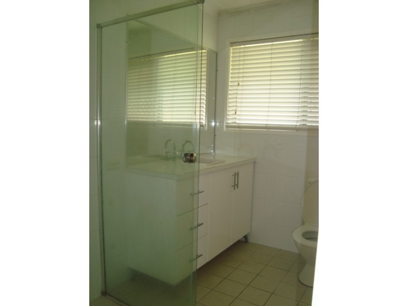 52 CHAUVIN STREET, Robertson QLD 4109