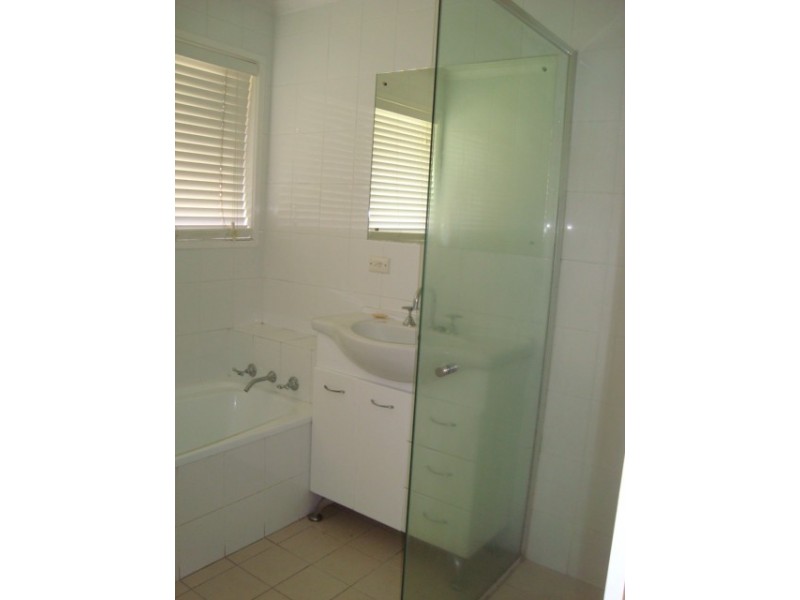 52 CHAUVIN STREET, Robertson QLD 4109