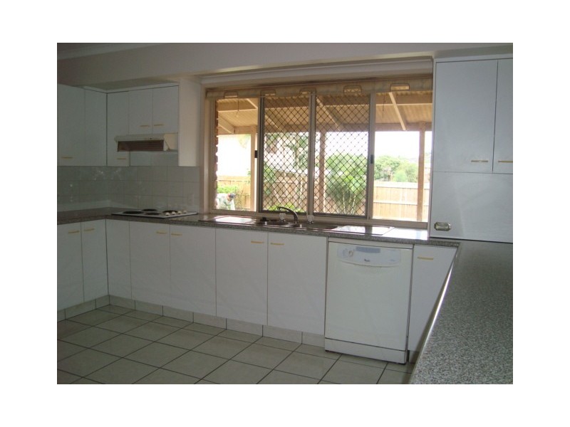 15 NARDIE STREET, Eight Mile Plains QLD 4113