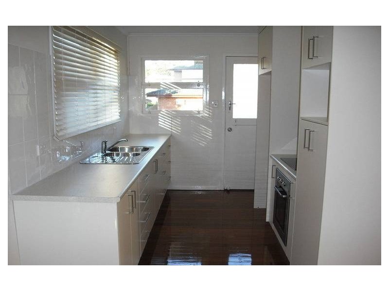 8 MIDHOLM STREET, Sunnybank Hills QLD 4109