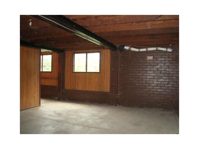 8 MIDHOLM STREET, Sunnybank Hills QLD 4109